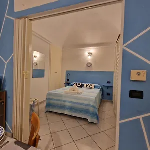 Centro Storico Passeggiando Per Caruggi , Pietra Ligure Italia